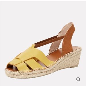 Andre Assous Dorit espadrille wedge